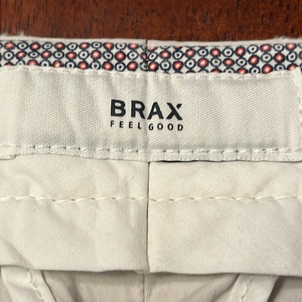 Brax Feel Good Evans Flat Front Khaki Chinos size 38 - Picture 2 of 9